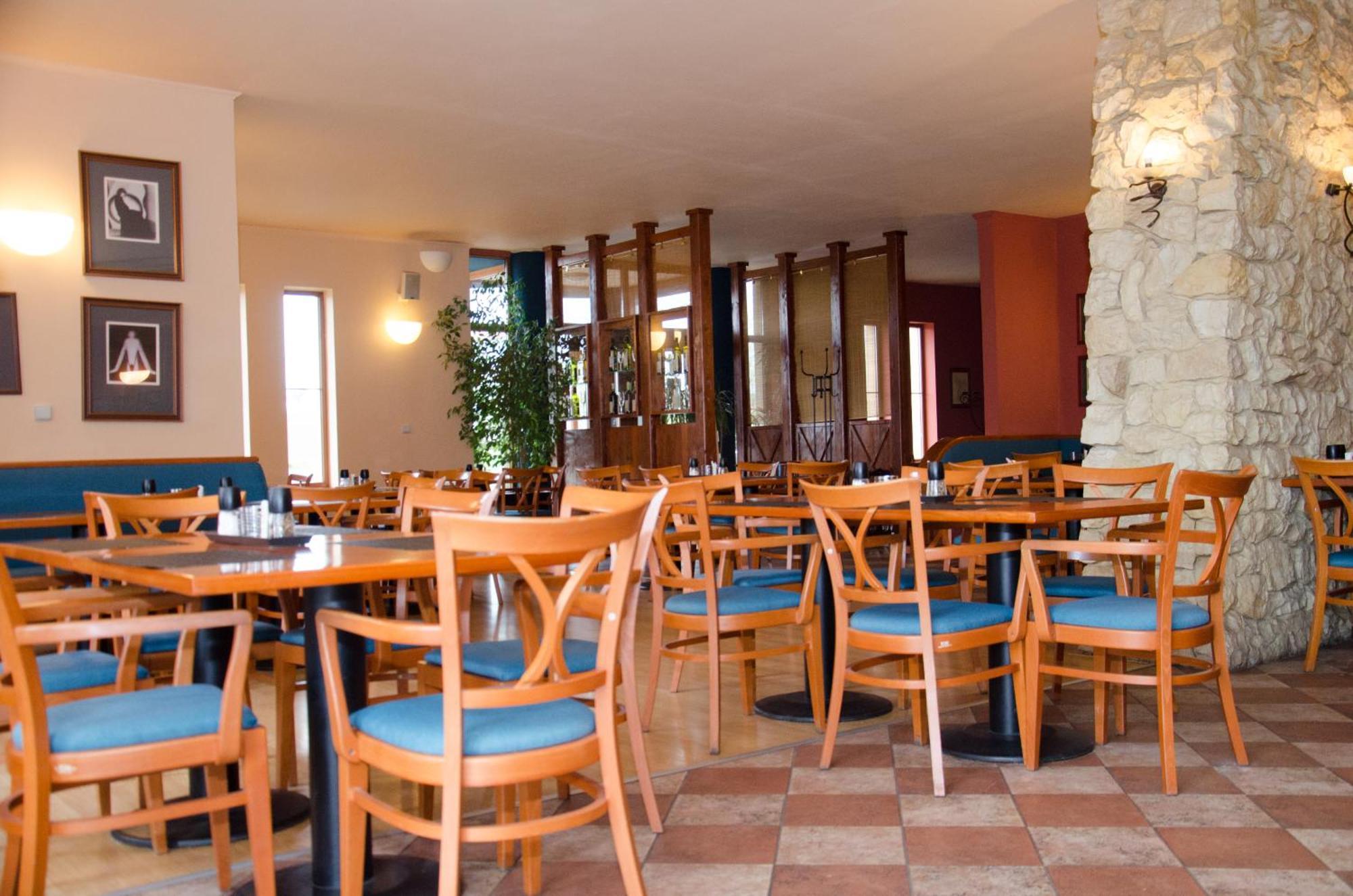Hotel U Milina Bagian luar foto