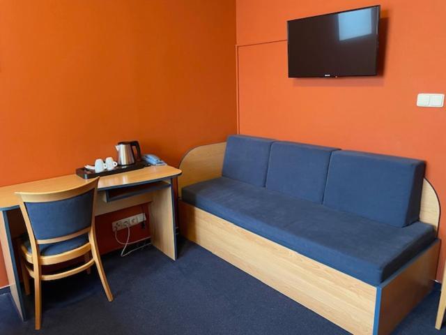 Hotel U Milina Bagian luar foto